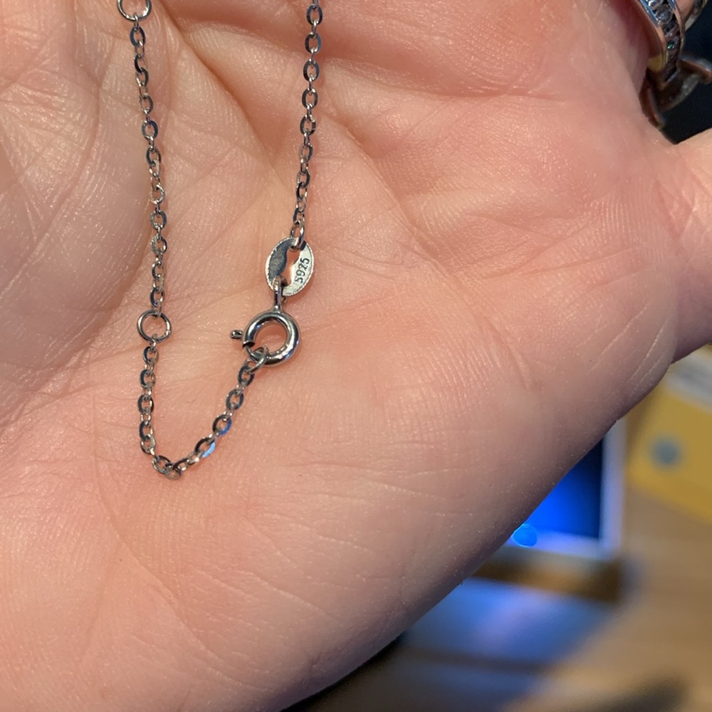 2 ct Moissanite necklace (4 prong) 925 Silver - Picture 5 of 6